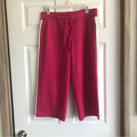Danskin Capris Size Medium - Picture 3 of 9